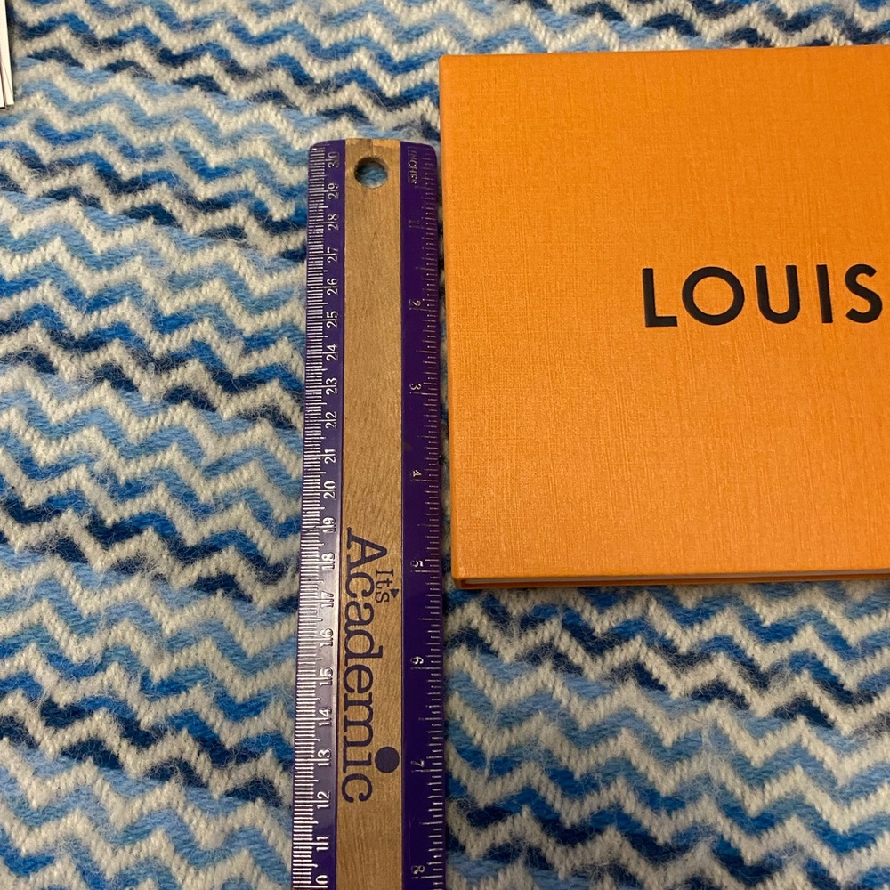 Louis Vuitton Empty Box From A Wallet - image 1